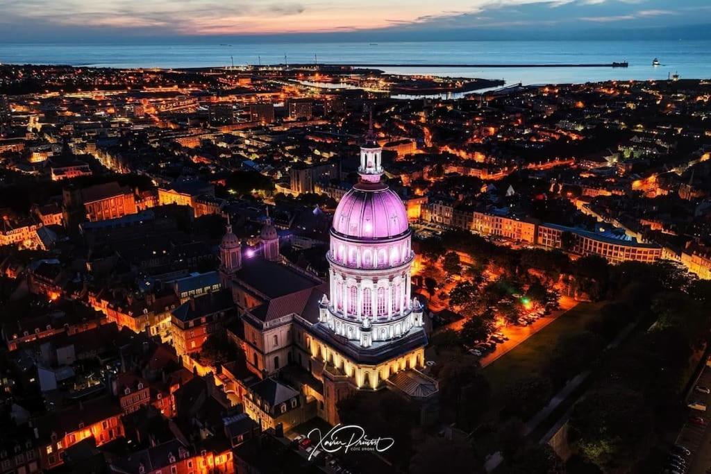 شقة Le Tiki De Notre-Dame - Duplex Vue Cathedrale بولون-سور-مير المظهر الخارجي الصورة